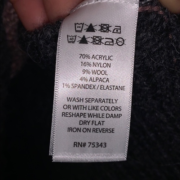 Silverflint Colorblock Sweater - Picture 5 of 5